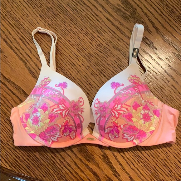 Victoria's Secret Other - ⭐️Sale⭐️Victoria’s Secret bra